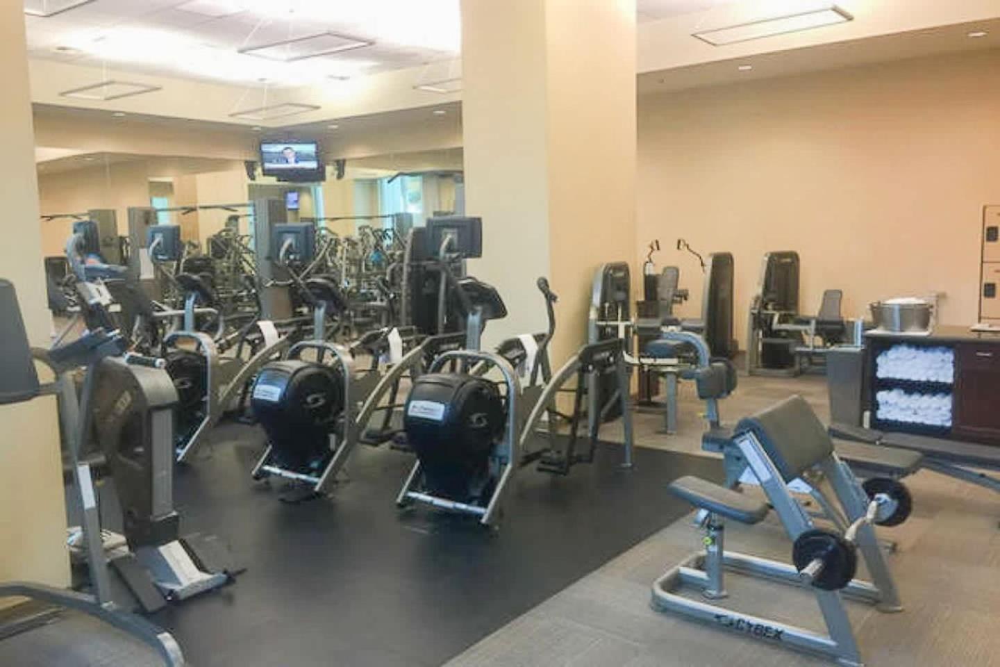 No Resort Fee Strip View Suite + Free Valet + Pool 拉斯维加斯 外观 照片