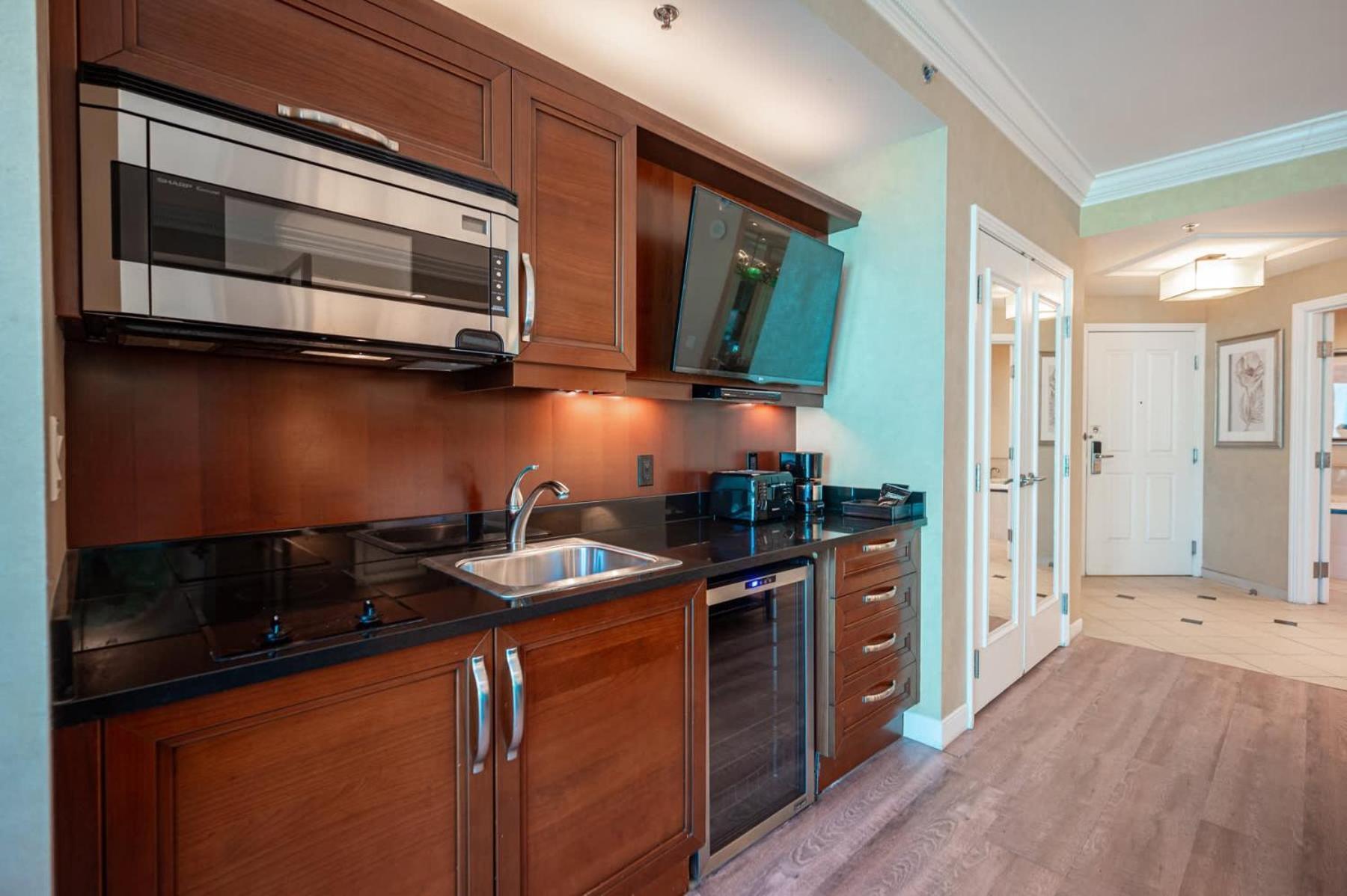 No Resort Fee Strip View Suite + Free Valet + Pool 拉斯维加斯 外观 照片