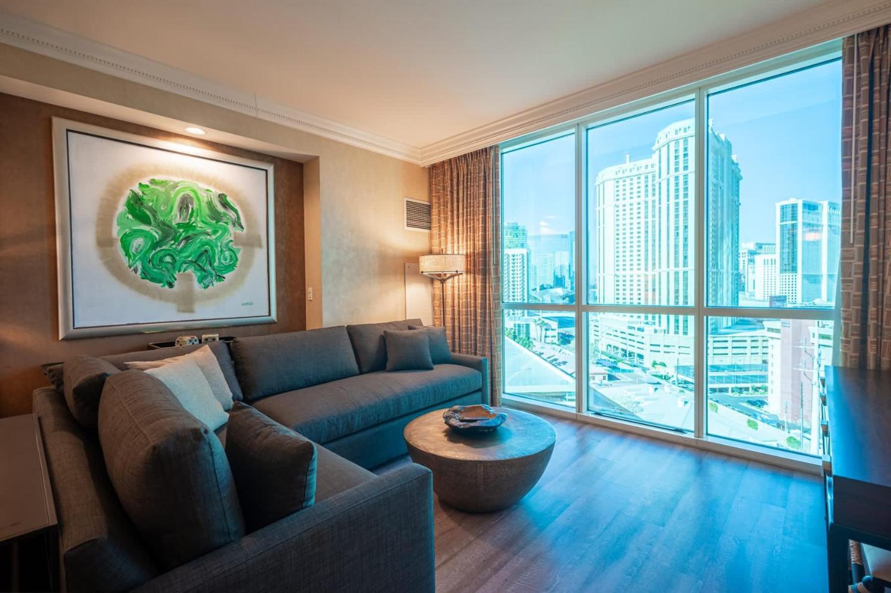 No Resort Fee Strip View Suite + Free Valet + Pool 拉斯维加斯 外观 照片