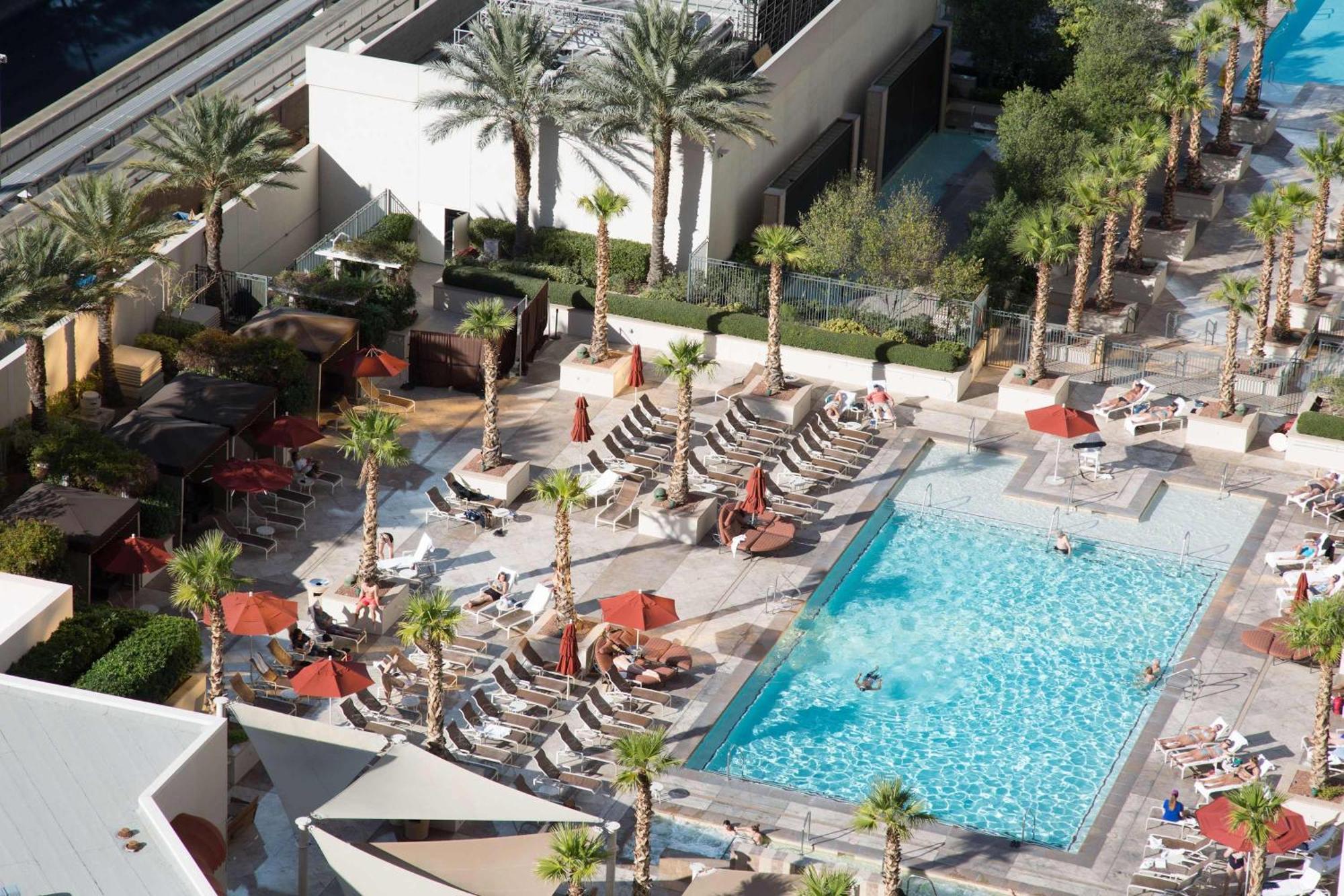 No Resort Fee Strip View Suite + Free Valet + Pool 拉斯维加斯 外观 照片